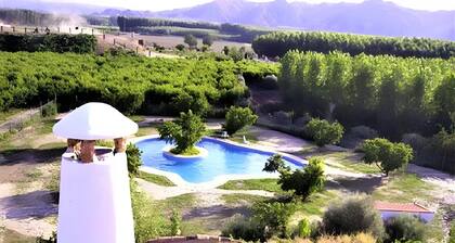 Country House 'El Granado' with Shared Pool, Wi-Fi and Air Conditioning