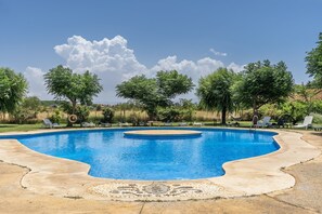 Pool - Country House 'El Olivo' with Shared Pool, Wi-Fi and Air Conditioning (Benalúa)