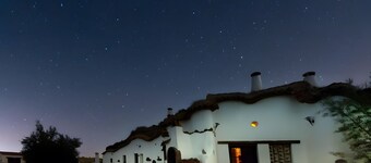 Country House 'Los Cerezos' with Shared Pool, Wi-Fi and Air Conditioning