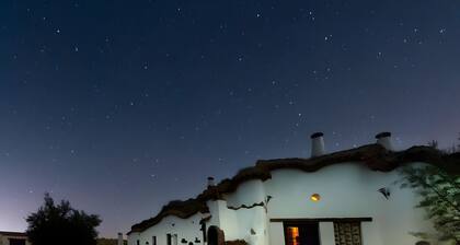 Country House 'Los Cerezos' with Shared Pool, Wi-Fi and Air Conditioning