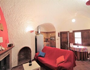 TV, fireplace, DVD player, table tennis