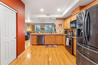 Furnished Short-term Townhome in Amberglen of Beaverton