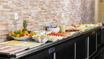 Free daily buffet breakfast