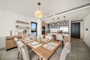 Dining - Romantic Beachfront Condo - Allure 505 (Brighton Beach)