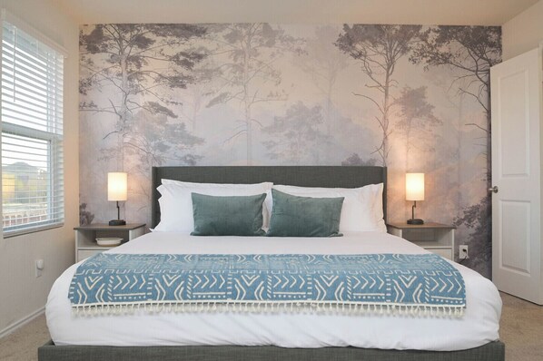 4 bedrooms, desk, iron/ironing board, free WiFi