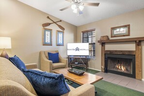 Smart TV, fireplace
