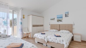 4 bedrooms, iron/ironing board, free WiFi, bed sheets - Villa Veronika I by Villas Guide (Vinkuran)