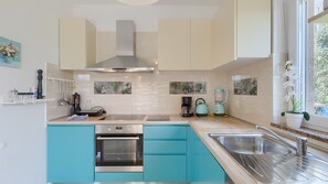 Fridge, microwave, oven, dishwasher - Villa Veronika I by Villas Guide (Vinkuran)