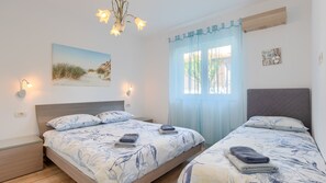 4 Schlafzimmer, Bügeleisen/Bügelbrett, kostenloses WLAN, Bettwäsche