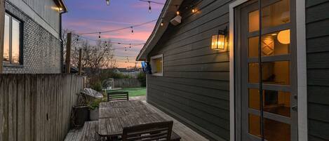 Outdoor dining