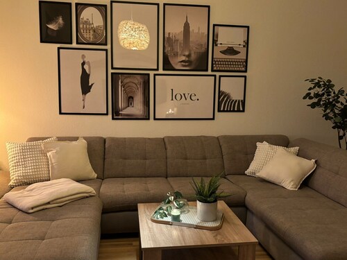 High quality apartment, 93sqm, 2 bedrooms, 5 persons, fully equipped.