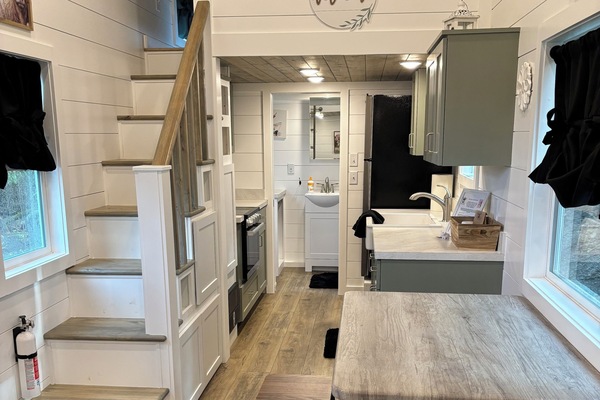 Micro-ondes, four, plaque de cuisson