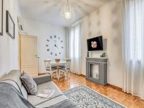 Living room - Atrhome Penthouse Frattina (Rome)