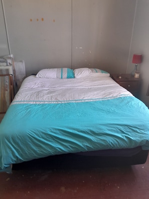 1 soverom, strykejern/-brett, wi-fi og sengetøy