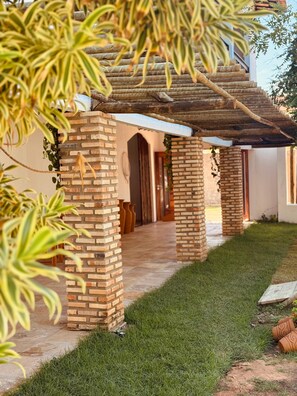 Garden - Pousada Villa Manzuá  (Cascavel)