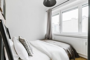 1 bedroom, iron/ironing board, WiFi, bed sheets - Blueground | Josefstadt, elevator, nr landmarks (Vienna)