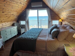 8 bedrooms, iron/ironing board, WiFi, bed sheets