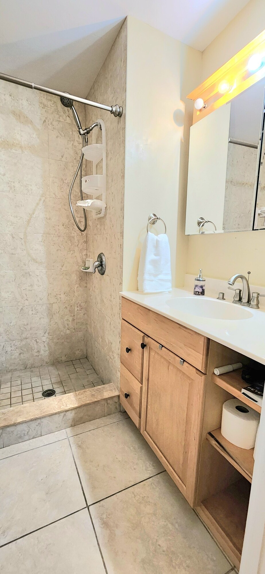 Photo 23 of Charming 4-bedroom plus den villa with pool and spa near the beach and downtown.