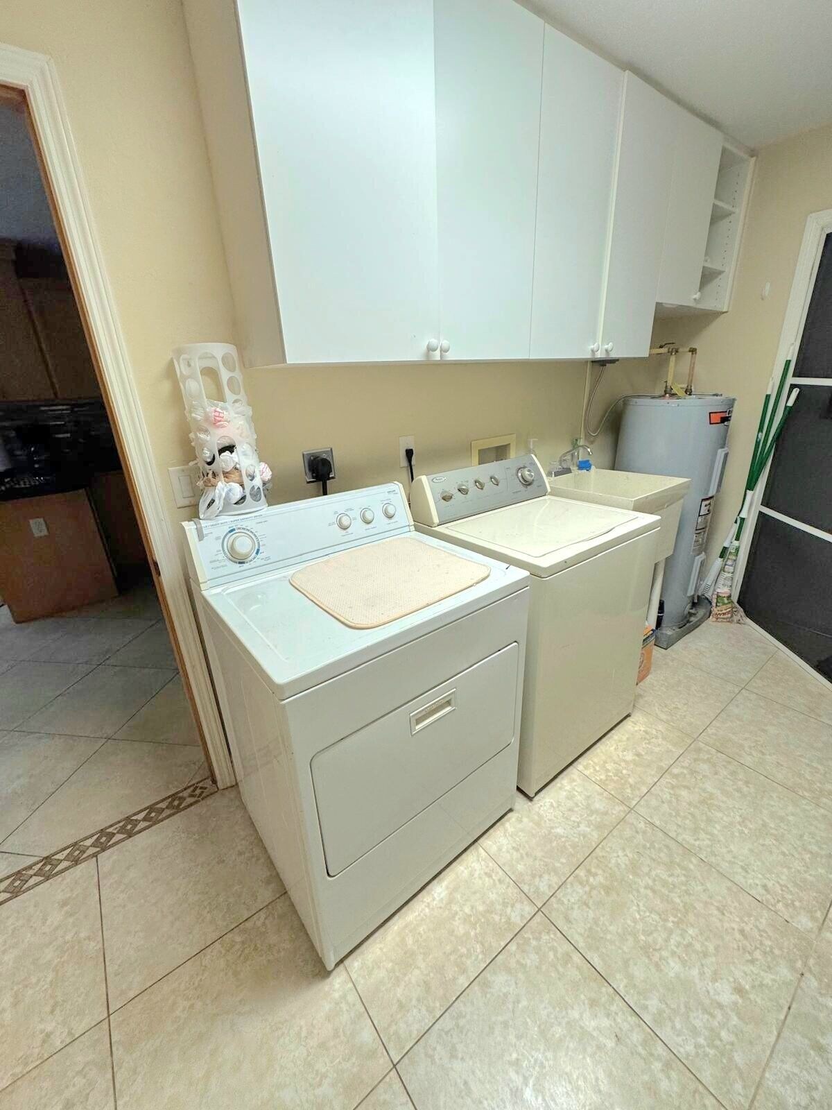 Photo 25 of Charming 4-bedroom plus den villa with pool and spa near the beach and downtown.