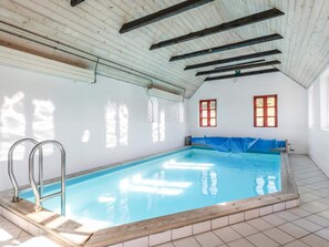 ハウス | プール | 屋内プール、屋外プール