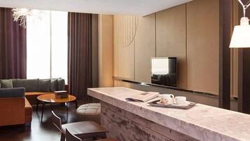 Blackout curtains, soundproofing, iron/ironing board, free WiFi