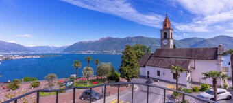 Red And Yellow Apartments, Ronco sopra Ascona, Switzerland