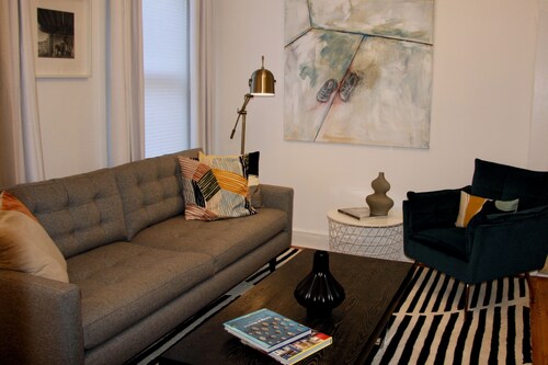 Wooster Gem - Walk to Pizza & Yale! - FREE Parking and Laundry