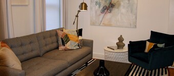 Wooster Gem - Walk to Pizza & Yale! - FREE Parking and Laundry