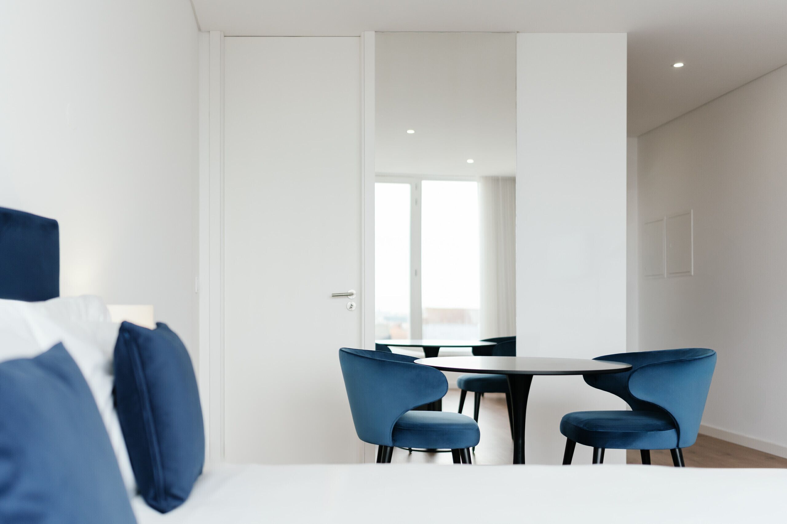 Bügeleisen/Bügelbrett, kostenloses WLAN, Bettwäsche