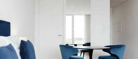 Bügeleisen/Bügelbrett, kostenloses WLAN, Bettwäsche