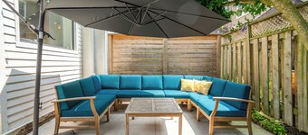 Niagara Wine Country Home