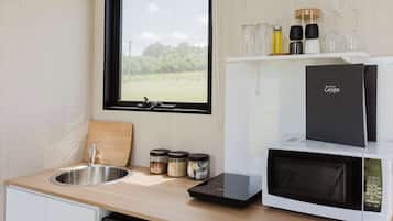 Kühlschrank, Mikrowelle, Herdplatte, Toaster