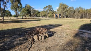 المنطقة المحيطة بالمنشأة