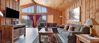 The Haven - 1 block from the ski slopes