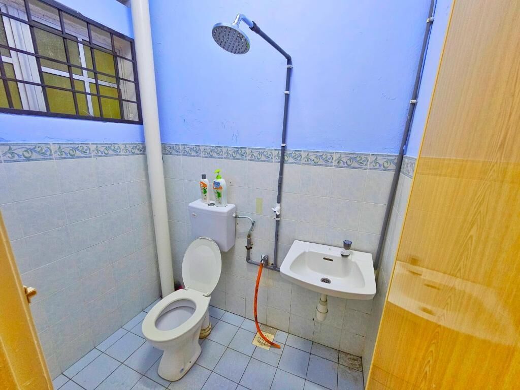 Bruser, bidet, håndklæder, Sæbe