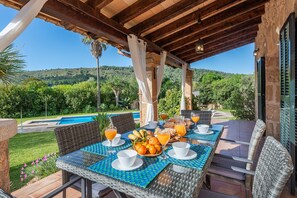 Outdoor dining - VILLA SON FE (Alcúdia)