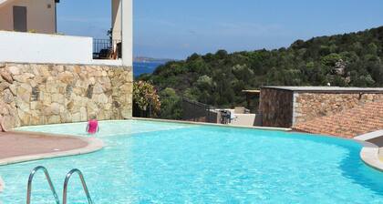 Elegant Apartment Near the Beach of Baja Sardinia