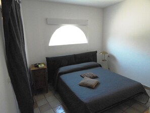 Comfort Apartment, 3 Bedrooms | 2 bedrooms, individually furnished