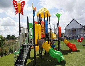 Maison Deluxe, 3 chambres | Espace pour enfants