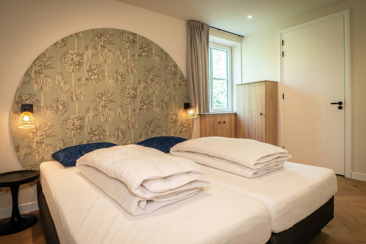 4 chambres, ameublement personnalisé, draps fournis