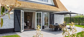 Pretty Holiday Home in De Koog Texel With Garden