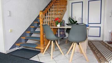 Classic Apartment, 1 Bedroom | Reception