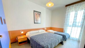 5 bedrooms