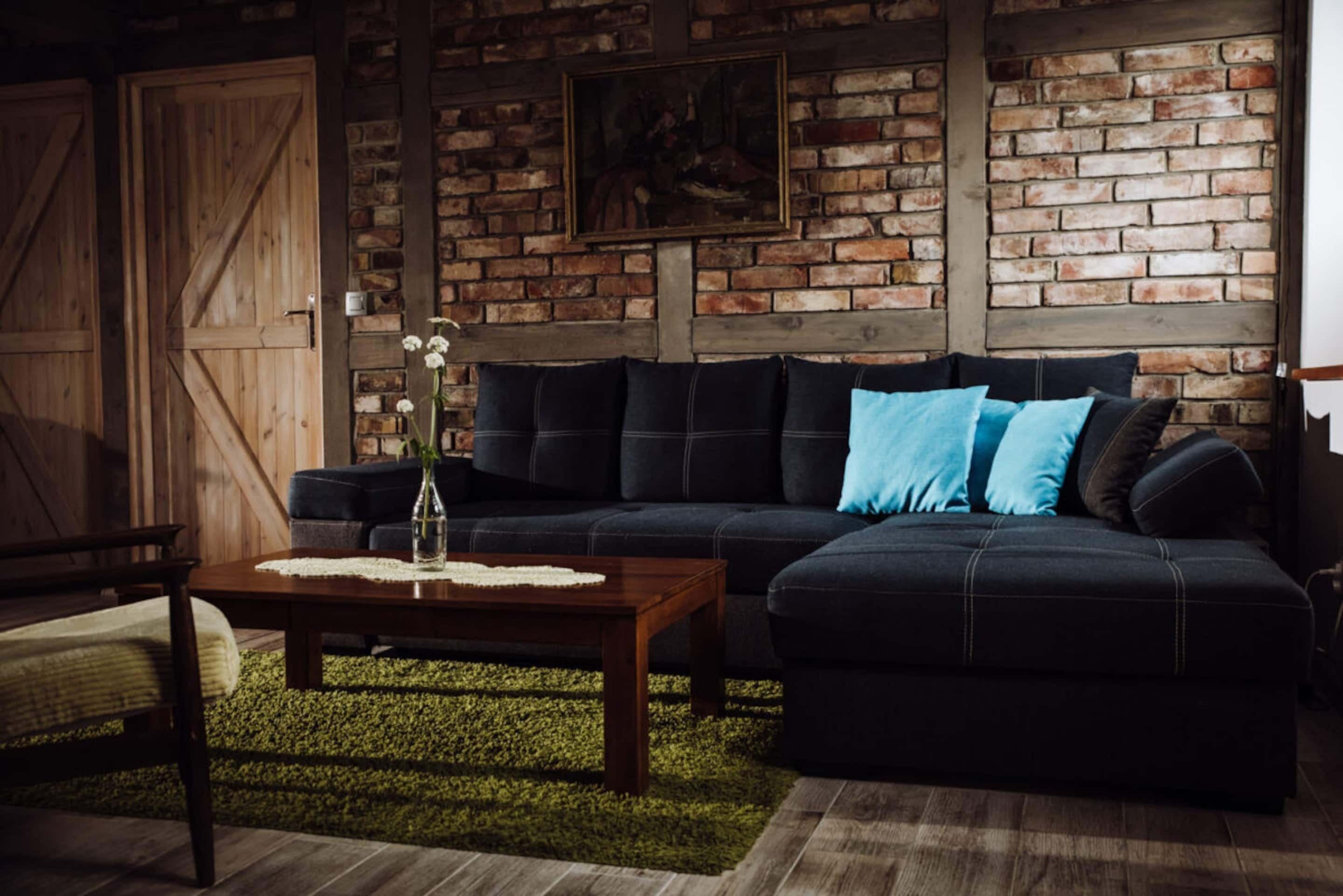 Comfort-huoneisto, 3 makuuhuonetta | Olohuone | Takka