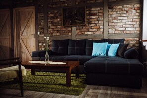 شقة مريحة - ٣ غرف نوم | غرفة المعيشة | مدفأة