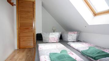 Comfort-Apartment, 2 Schlafzimmer | 3 Schlafzimmer, individuell eingerichtet