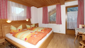6 chambres, draps fournis