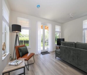 Living room - Amazing Holiday Home With Terrace (Simonshaven)