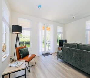 Living room - Amazing Holiday Home With Terrace (Simonshaven)