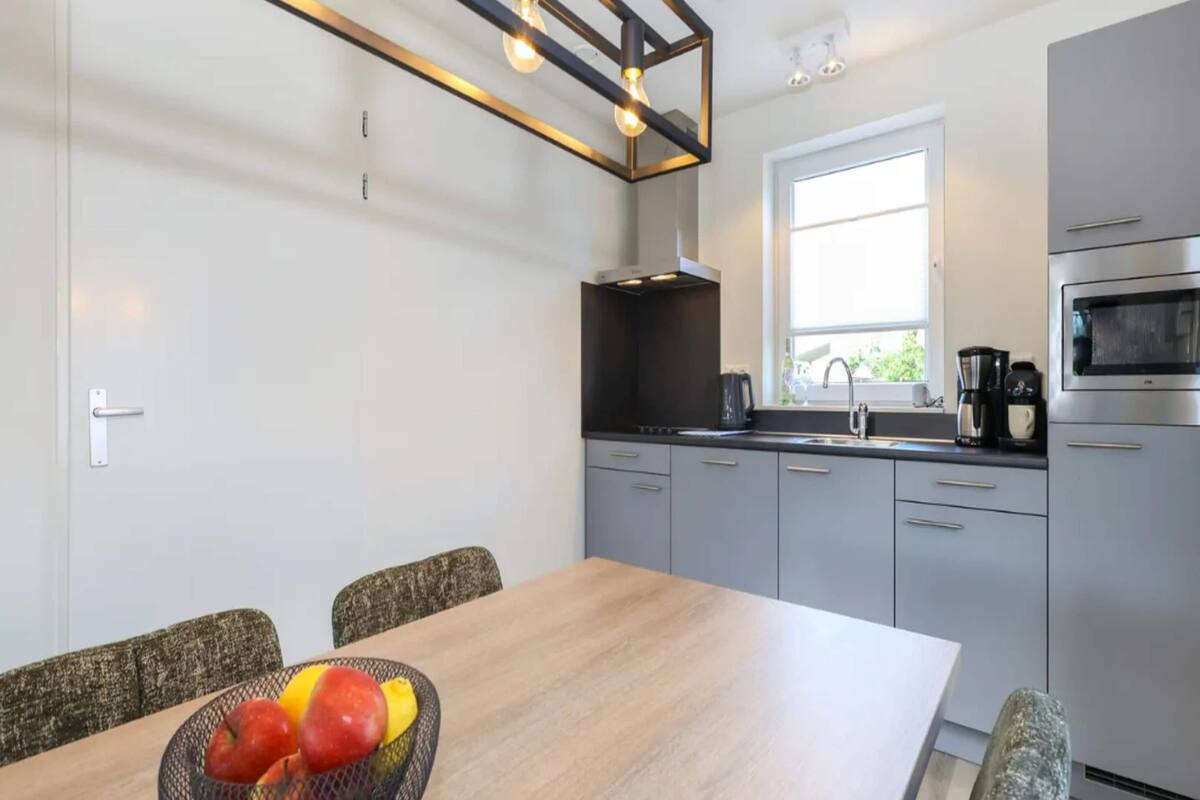 Comfort House, 2 Bedrooms | Private kitchen | Fridge, microwave, dishwasher, coffee/tea maker